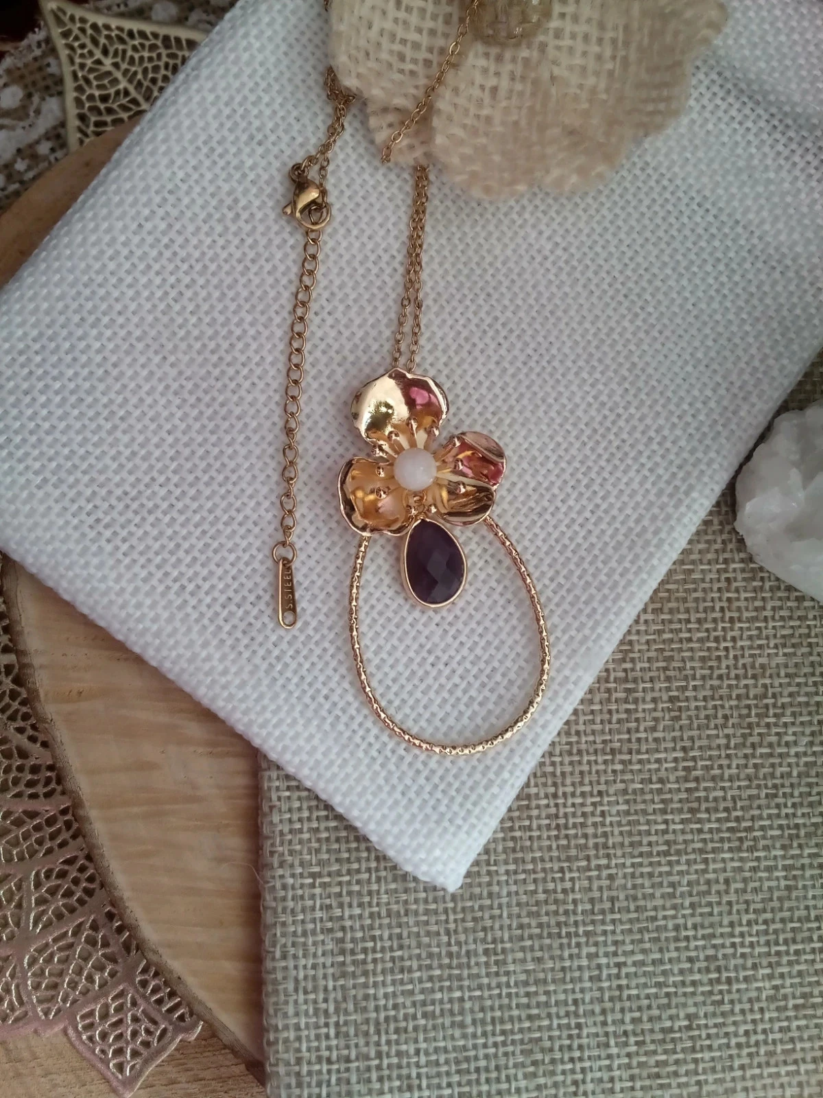 Colar boémio de flores e pedras semipreciosas – photo 2